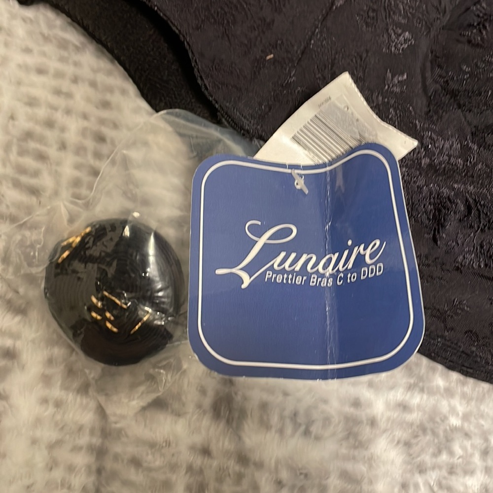 Strapless Bra - Picture 4 of 4